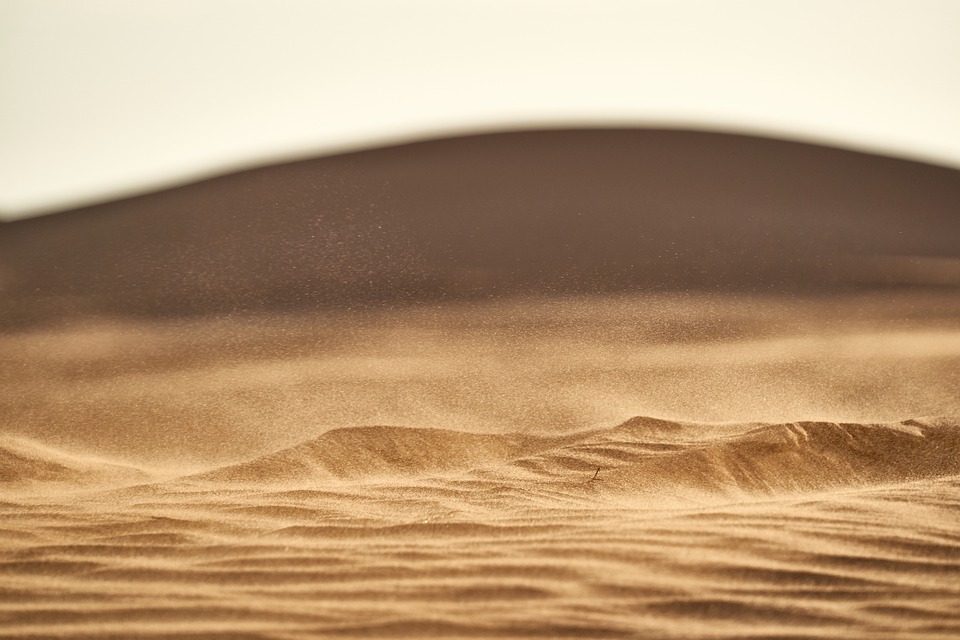 pouštní písek